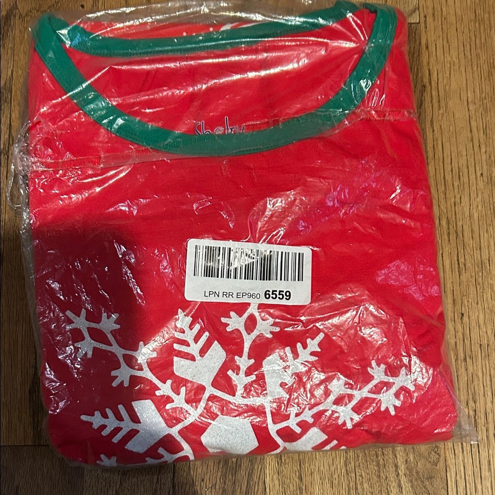 Christmas pajama set Merry Christmas long sleeved pj top& reindeer pj bottomsNIP